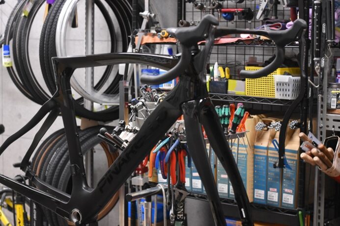 PINARELLO（ピナレロ） DOGMA F12 フレームセット、承りました